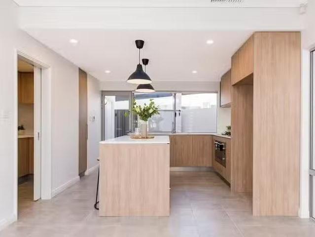 Charming 1/15 Kingston Avenue, West Perth, WA 6005