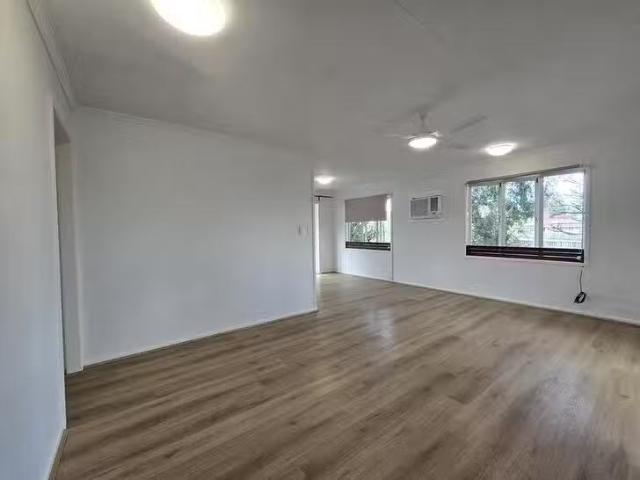 For Rent! 1/164 Mayes Avenue, Kingston, QLD 4114