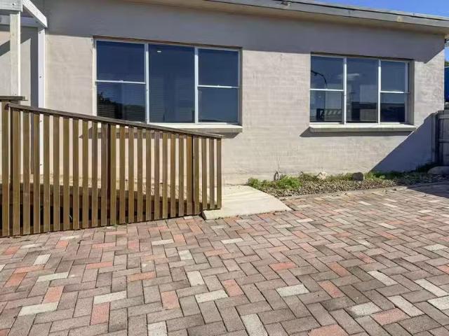 Cheap 1/161 Scamander Ave, SCAMANDER, TAS 7215 House for Rent
