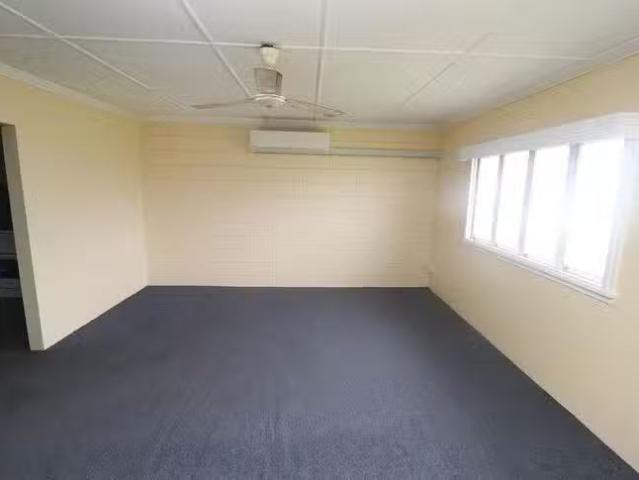 Deal! 1/16 Green Street, Brandon, QLD 4808
