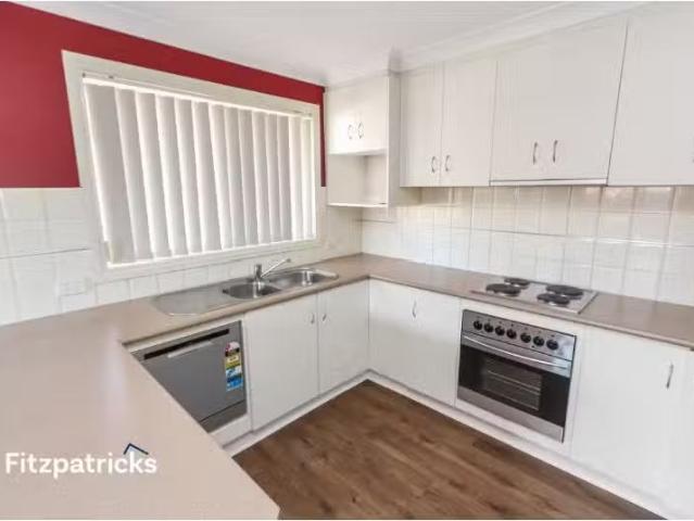 Cheap 1/17 Wilgoma Street, Bourkelands Apartment for rent Lis.