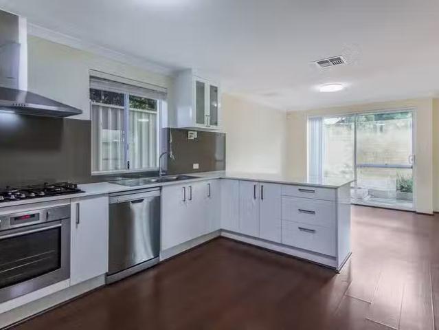 Nice 117A Peninsula Road, Maylands, WA 6051