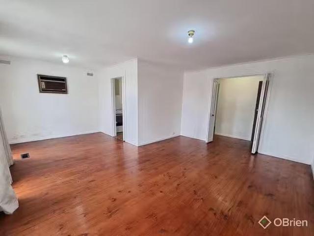 Cozy 119 Springs Road, Clayton South, VIC 3169