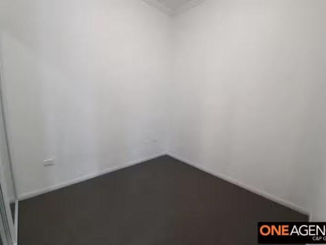 For Rent! 119A University Drive, Campbelltown, NSW 2560