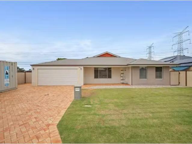 Nice 11 Canopus Loop, Hammond Park House for rent Listed by L.