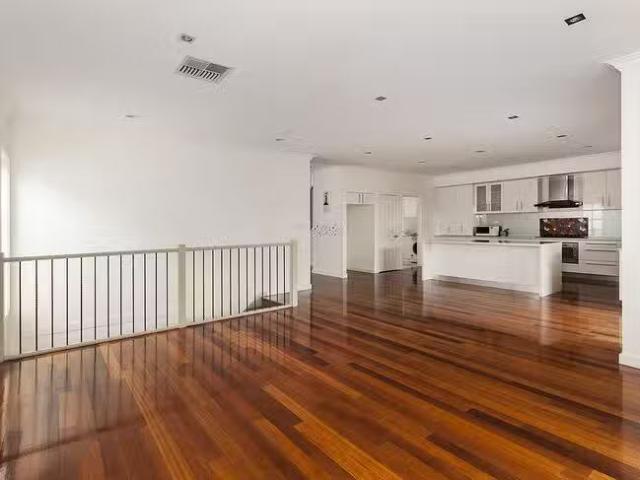 For Rent! 11 Corby Street, Balwyn North, VIC 3104