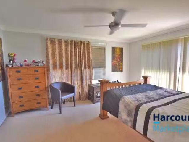 Cozy 11 Clydesdale Place, SUMNER, QLD 4074 House for Rent