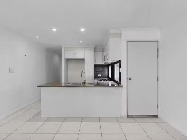 Rental! 11 Dorrigo Place, FITZGIBBON, QLD 4018 Apartment for.