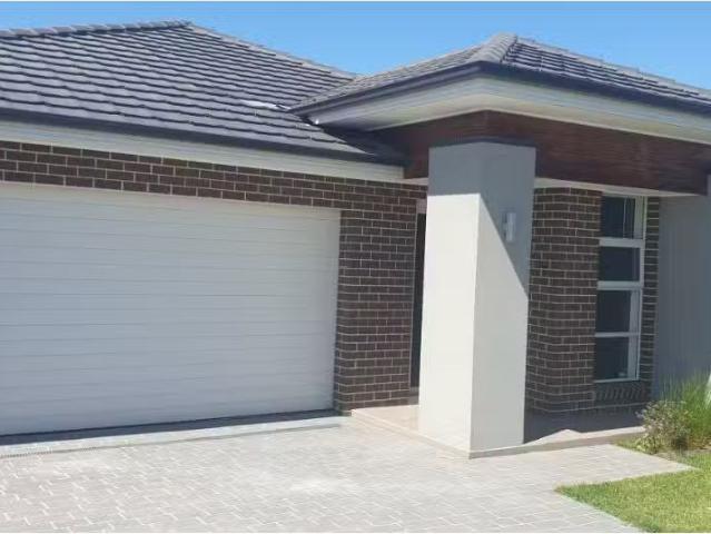 Deal! 11 Ducros Street, Oran Park House for rent Listed by Ad.