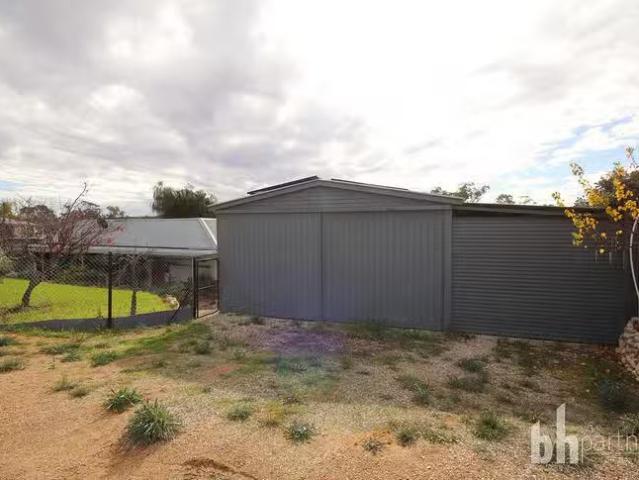 Charming 11 Khancoban Place, Younghusband, SA 5238