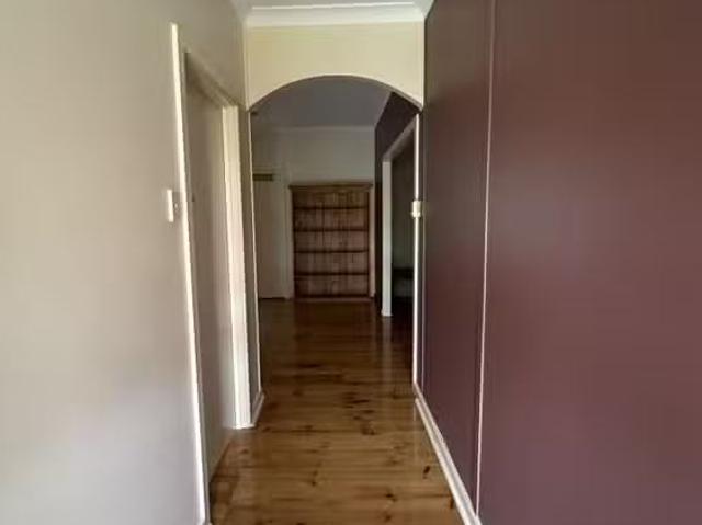 Deal! 11 Main Street, EDILLILIE, SA 5630 House for Rent