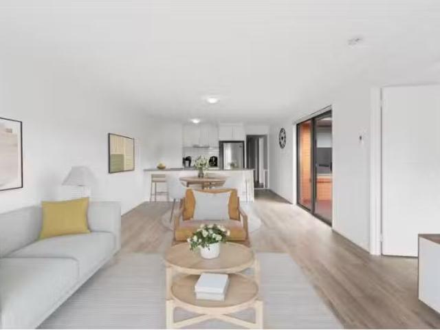 Cozy 11 RON HOY STREET, Macgregor House for rent Listed by Vi.