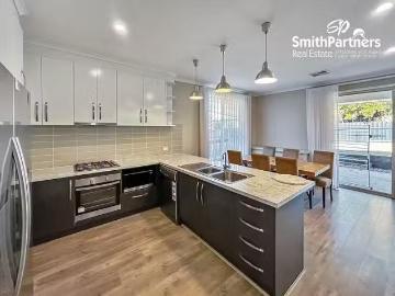 Deal! 11 South Park Way, Mclaren Vale, SA 5171