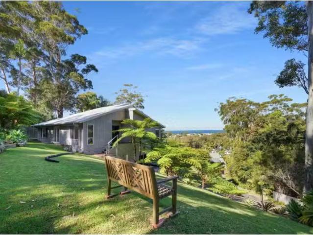 For Rent! 11A Hibiscus Avenue, North Avoca House for rent Lis.
