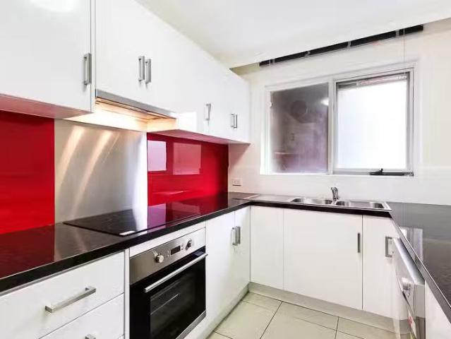 Just in! 1/209 Hotham Street, Ripponlea VIC 3185