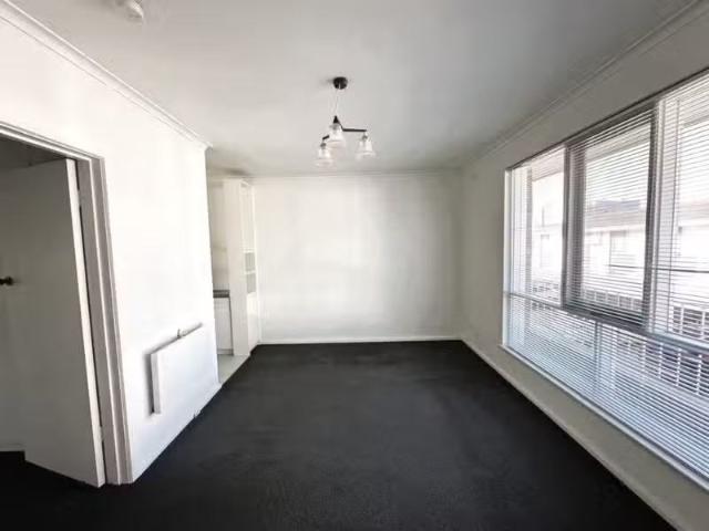 Cozy 12/11 Rosedale Avenue, Glen Huntly VIC 3163 Apartment F.