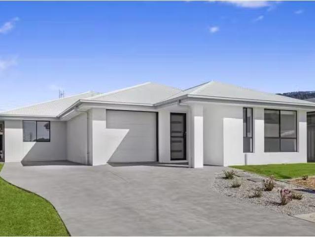 Deal! 1/21 Acland Drive, Horsley Apartment for rent Listed by.