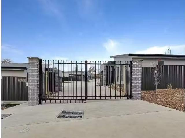 For Rent! 1/22 Landa Street, BOWENFELS Townhouse for rent Lis.