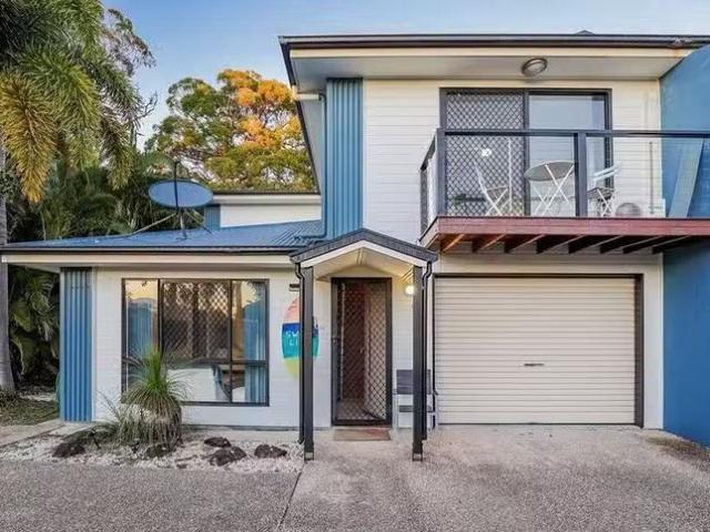 Charming 1/24 Discovery Drive, Agnes Water, QLD 4677