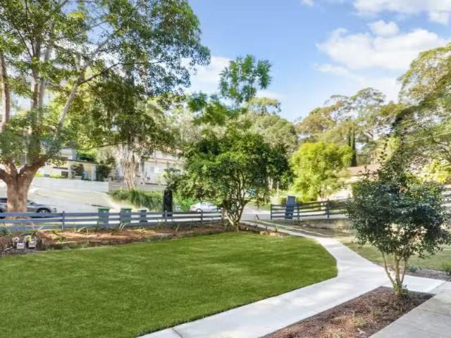 Just in! 1/24 Ronald Avenue, GREENWICH Apartment for rent Lis.