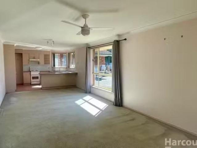 Cozy 1/27 Peppermint Crescent, Wauchope, NSW 2446 Villa for.
