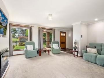 Unique 128 Old South Road, Bowral, NSW 2576
