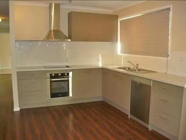 Charming 12 Achilles Drive, Springwood, QLD 4127