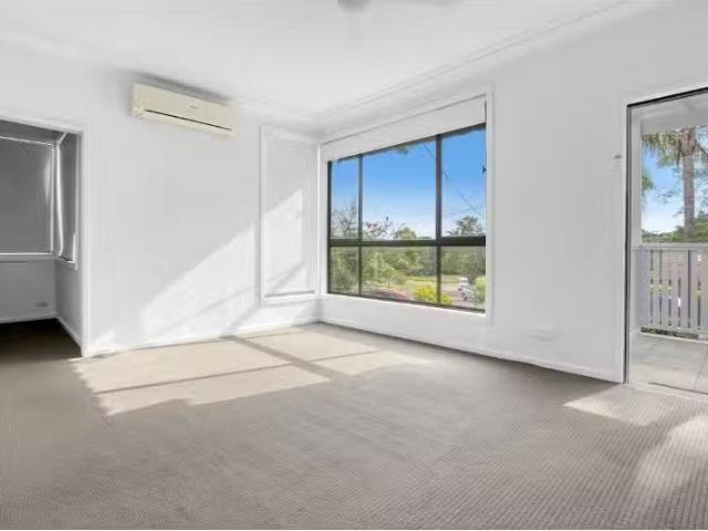 Cheap 12 Branxton Street, Waratah West House for rent Listed.