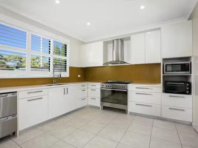 Just in! 12 Eddystone Road, Bexley, NSW 2207