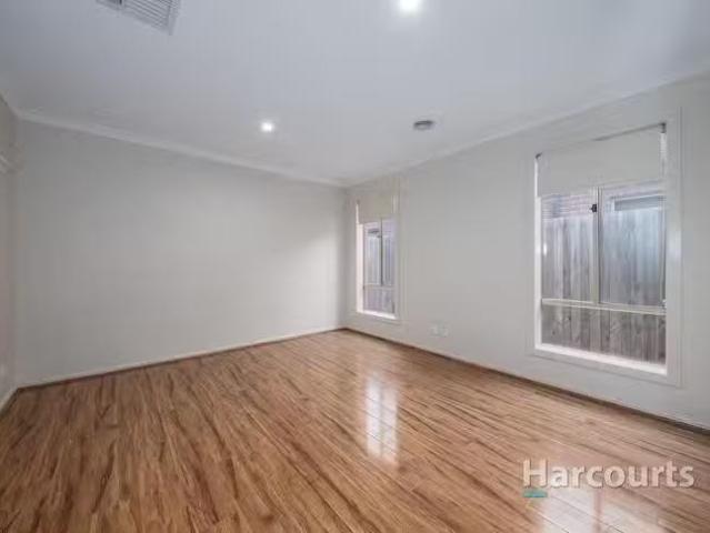 Deal! 12 Fortune Street, Truganina, VIC 3029
