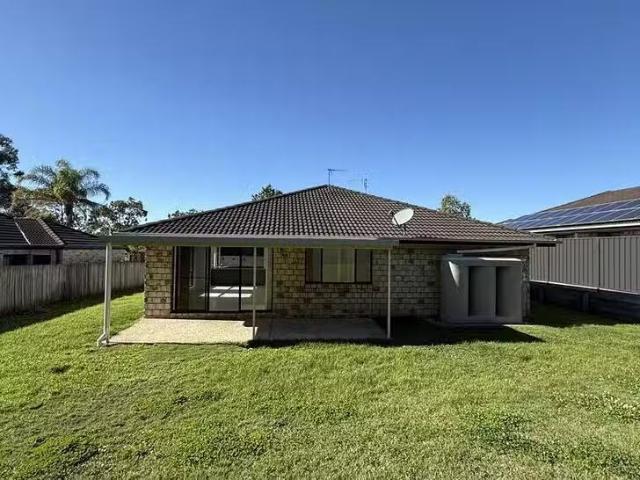 Cozy 12 Mungana Drive, Upper Coomera, QLD 4209
