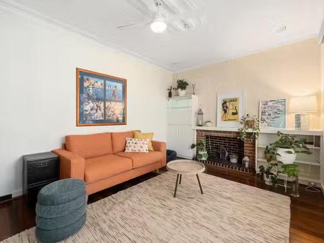 Deal! 12 Mullings Way, Myaree, WA 6154