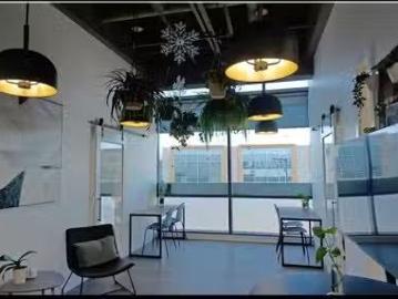 Cheap 12 Royal Vista Way Nw, Calgary, AB, T3R 0N6 commercial.
