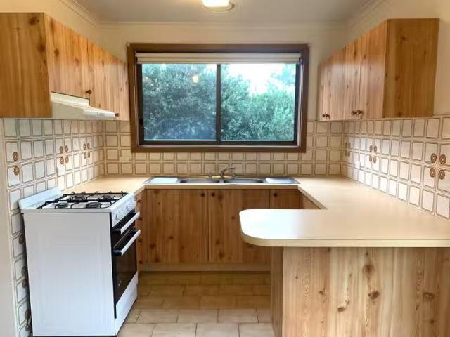 Nice 1/309 Jells Road, Wheelers Hill VIC 3150