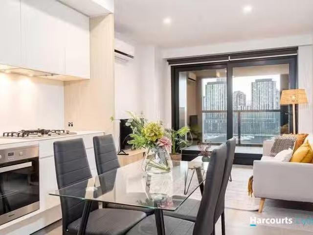 Unique 1315/8 Pearl River Road, DOCKLANDS, VIC 3008 Apartmen.