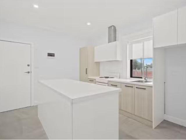 Just in! 1/34 36 Wentworth Street, PORT KEMBLA Apartment for r.