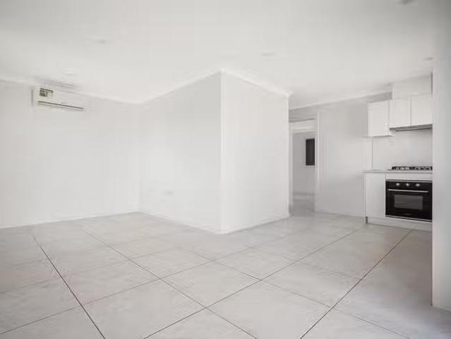 Just in! 17 Tupman Street, Spring Farm, NSW 2570
