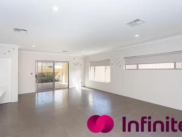Nice 17 Tuscan Way, Karnup, WA 6176