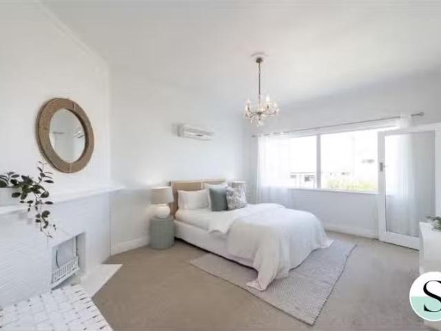 Unique 17 Evans Street, Belmont House for rent Listed by Sold.
