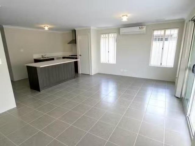 Cozy 17A Plumosa Avenue, Beeliar, WA 6164