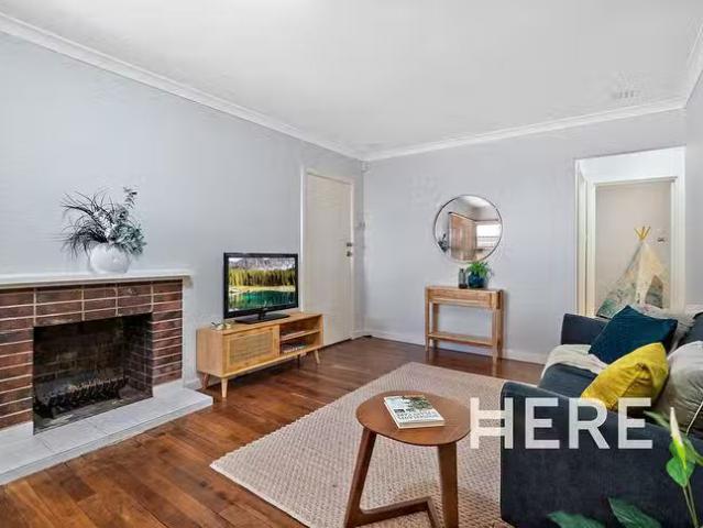 Charming 140 Cordelia Avenue, Coolbellup, WA 6163