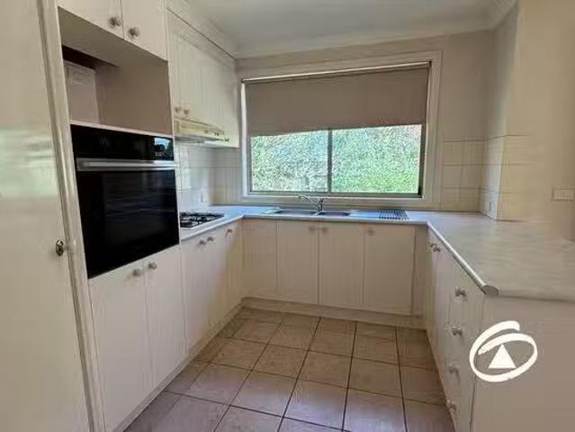 Just in! 1/40 Pentland Drive, Narre Warren, VIC 3805