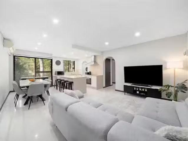 For Rent! 14/13 Preston Street, Jamisontown, NSW 2750