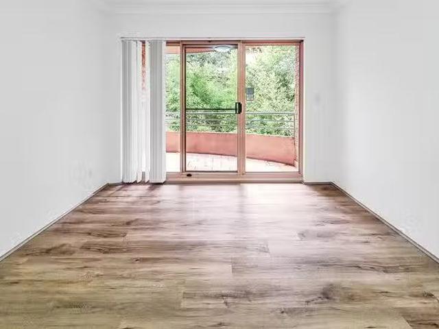 Cozy 14/1 Belgian Street, Westmead, NSW 2145