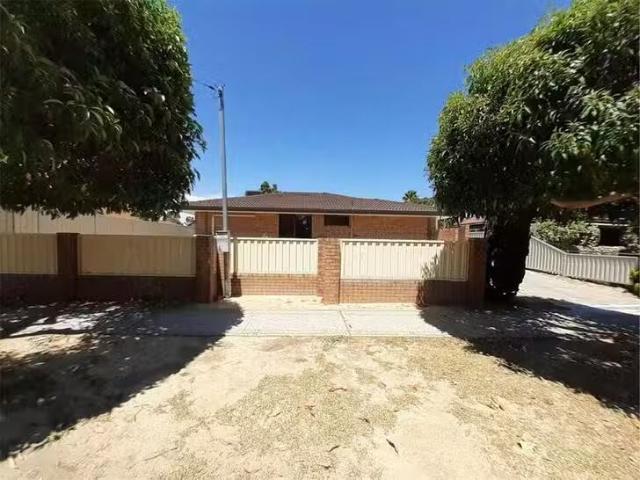 Cozy 1/42 Mathoura Street, Midland, WA 6056