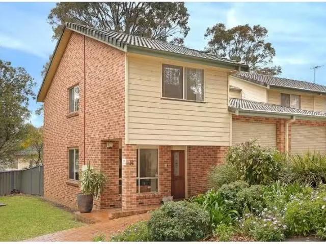 New 14/41 Robertson St, Coniston Townhouse for rent Listed by.