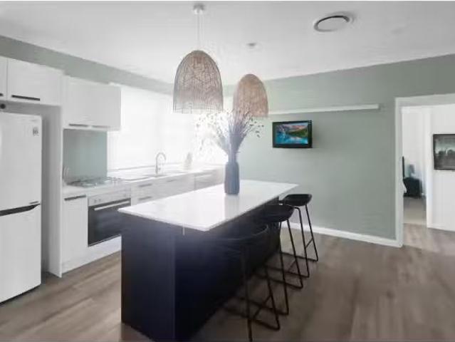 Unique 145 Russell Road, New Lambton House for rent Listed by.