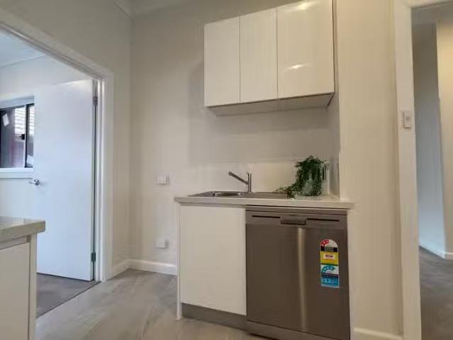 Rental! 1/49 Smith Street, Brunswick West VIC 3055