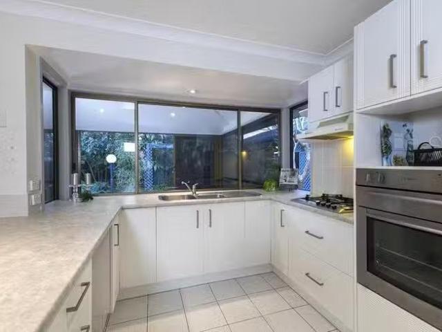 New 14 Westlake Drive, Mount Ommaney, QLD 4074