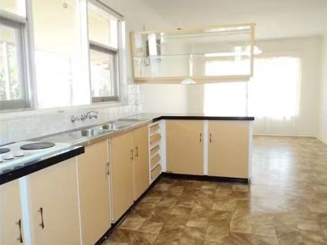Cheap 14 Amadio Crescent, Campbelltown, SA 5074